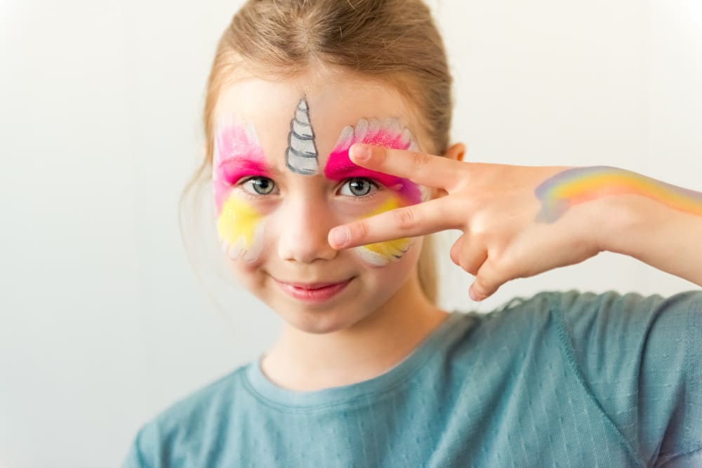 pintacaras facil unicornio maquillaje Anima'ns Animación infantil para eventos, bodas, comuniones...