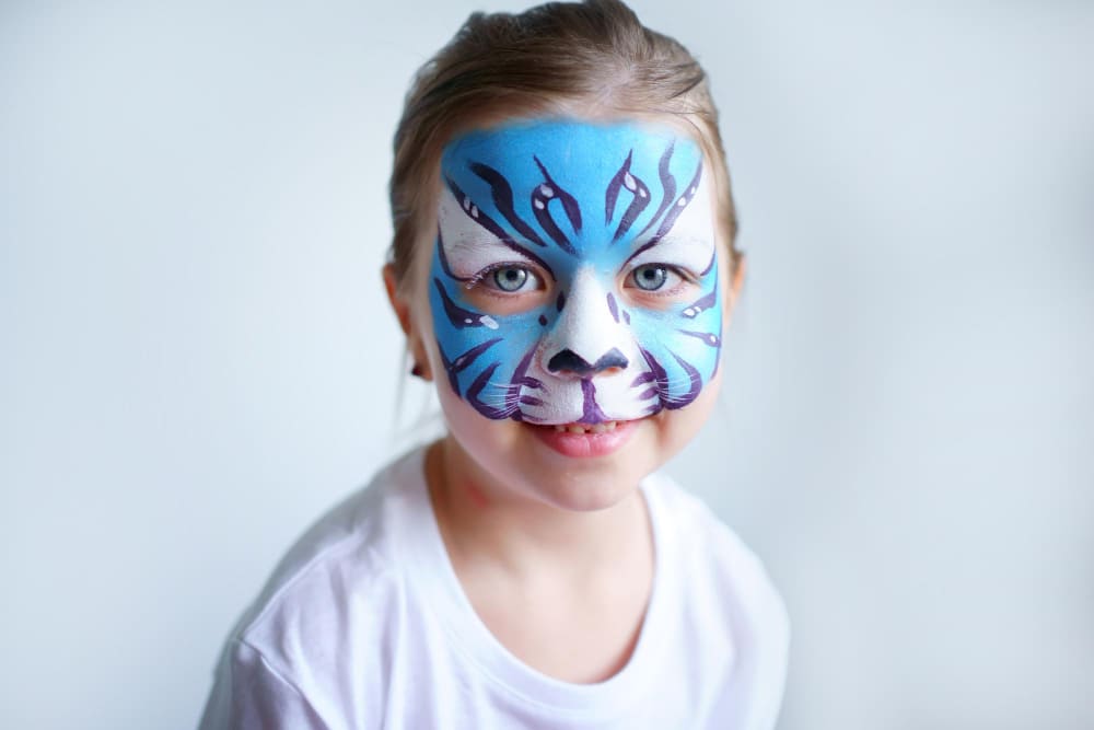 pintacaras tigre azul maquillaje Anima'ns Animación infantil para eventos, bodas, comuniones...